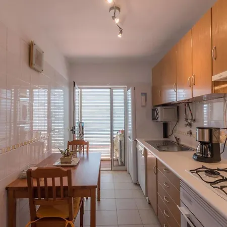 Beautiful 1 Bedroom With Stunning View شقة *